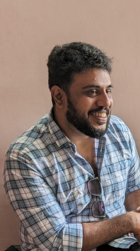 Hari Niranjan B.E (EEE) MBA,         file number 125K